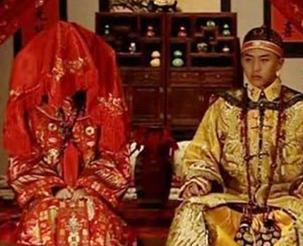 古代皇帝启蒙老师是谁 皇帝的第一次究竟给了谁
