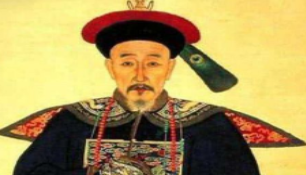 本来规矩做官的和珅，是哪件事使他成为了奸臣？