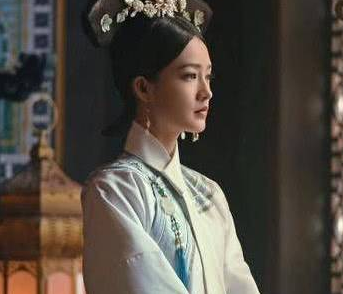 惇妃为什么会被乾隆冷落十年？曾两次升为妃子