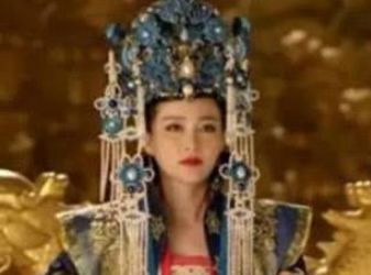 刘娥权力有多大？差点成为中国第二个女皇帝，死前还身穿龙袍！