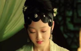 黛玉葬花何等凄美？黛玉三次葬花的缘由是什么？