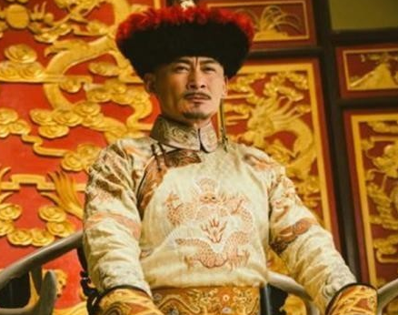 清朝八旗兵中 皇帝为什么要掌握上三旗