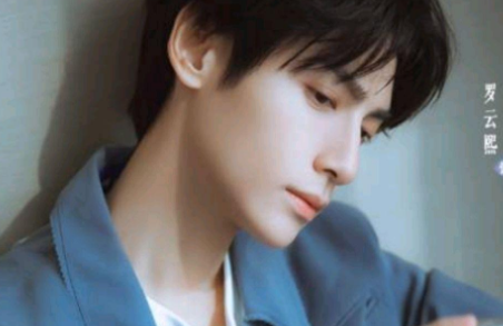 《半是蜜糖半是伤》和《亲爱的自己》剧情有哪些异同？