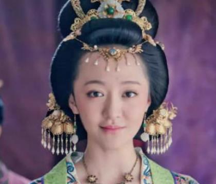 她是赵匡胤的第二个妻子，连生三子夭折后抑郁而终