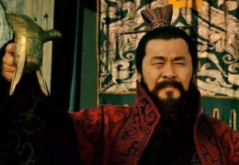曹操在历史上的形象变迁！曹操究竟是英雄还是奸贼？