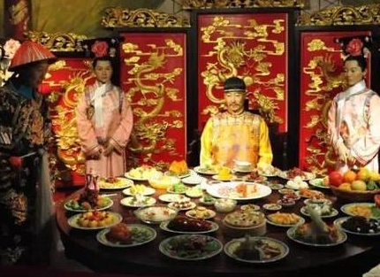 古代皇帝是怎么临幸后宫中的女人的 选人有时也得看心情