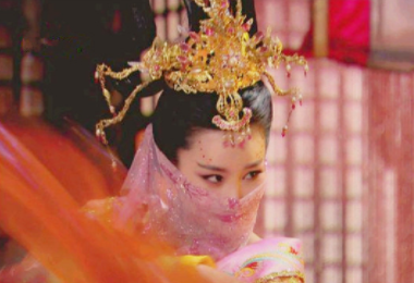 皇帝娶了大臣两个女儿，三年后被大臣夺了江山