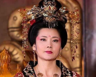 韦皇后是怎么帮助自己的丈夫登上皇位的？