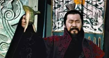 杨修和司马懿相比 曹操为什么要杀杨修