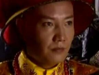 继位后的嘉庆为什么会连续看18天大戏？他是什么用意?