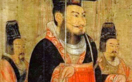 九岁成了孤儿的刘秀是如何当上东汉的皇帝的？