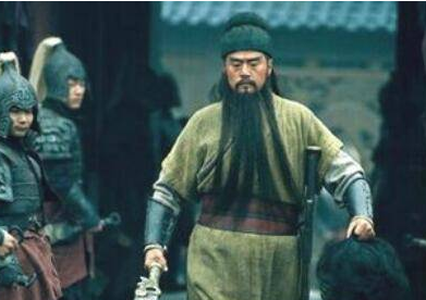 关羽出战华雄之前为什么不喝酒?真相是什么