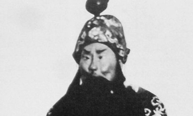 余三胜：老生三鼎甲之一，也是国粹