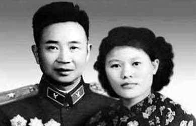 尹先炳的生平如何？打仗很猛,被女秘书坑了,临死之前疯了