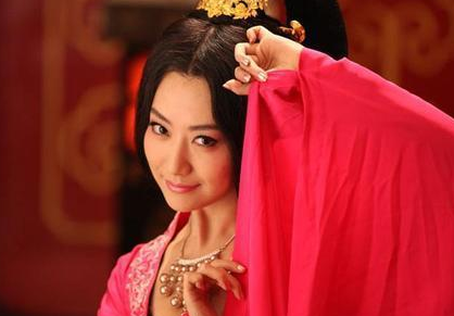 “徐娘半老，风韵犹存”的主人公徐娘，她的丈夫是谁？她又是怎么死的？