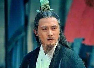 张飞关羽为什么会对诸葛亮言听计从？原因是什么