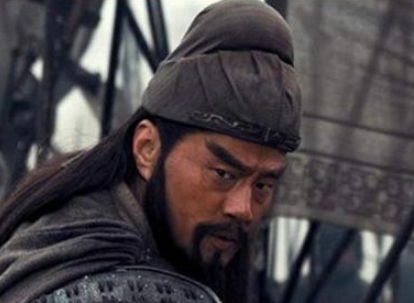 桃园结义前，张飞关羽的武功是在哪里学的？
