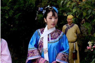 皇帝召幸了余莺儿 为什么只是封她做了官女子女呢
