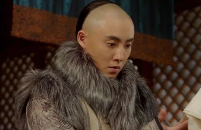 代善拥护了大清两个皇帝，为何处死亲生儿子？