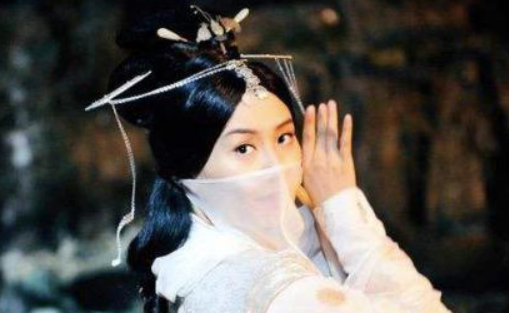 西汉音乐家李延年，他写的一首诗流传了千年