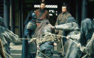 吕布兵败下邳曹操俘获四名大将，为什么高顺被杀张辽得以重用？