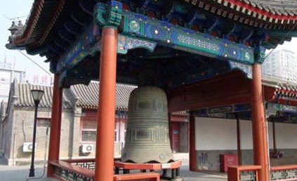 中国最大的钟在哪里？是谁下令建造的？