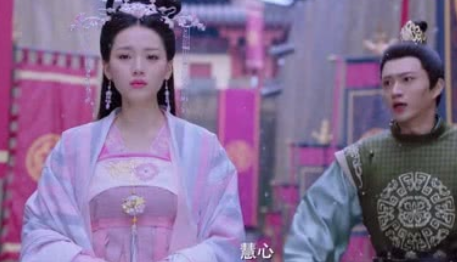 《明月照我心》李明月喜欢的人是谁 李明月最后和谁在一起了