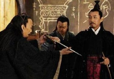 勾践为什么要杀掉文种？原因是什么