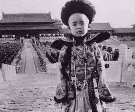 溥仪身为皇帝为什么不能生育 溥仪生前都经历了哪些事情