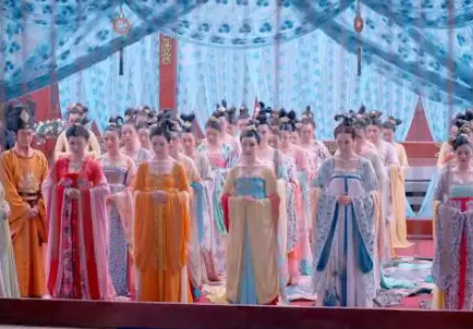 秦国统一六国后，秦始皇是如何处置这六国妃子的？