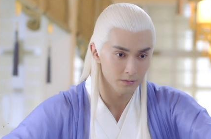 《三生三世枕上书》凤九与帝君是怎么相识相爱的？