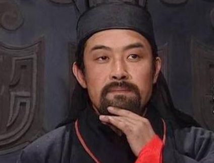 陈宫是什么样的人？他为什么不怕曹操