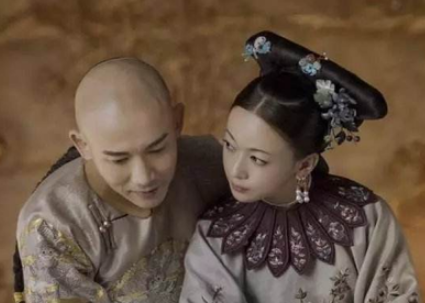 乾隆为什么要赐令妃一把剪刀？原因是什么