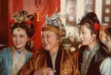 有人说贾母是善妒的，因为她不允许贾代善纳妾。