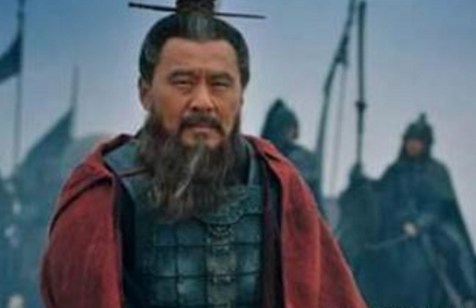 官渡之战前袁绍和曹操实力是什么样的 袁绍真的比曹操还要强吗