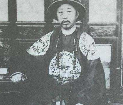 清朝大臣上朝为什么不敢吃早饭 他们含人参片的原因是什么