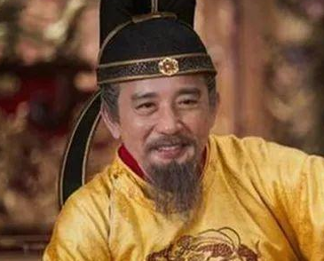 安禄山、李林甫和杨国忠为什么不喜欢太子李亨？原因是什么