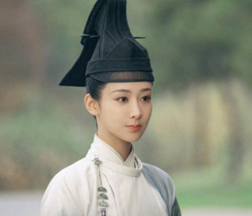 《青簪行》杨紫饰演的是谁？化身女神探搭档吴亦凡堪称顶配cp