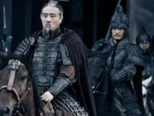 刘备在夷陵之战中是什么战术？存在什么问题？