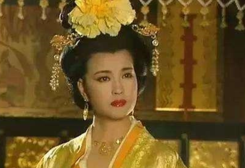 武则天死后，她为什么把江山归还给李家了？