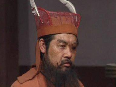 为什么说夏侯惇是被低估的武将？骁勇善战被拜入曹操麾下