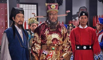 欧阳修向宋仁宗上书指责包拯是小人，背后啥原因？