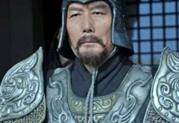 公孙瓒在历史上是什么样的？他为什么没有一统天下