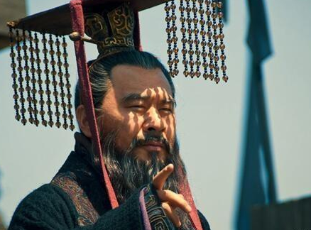 关羽和曹操之间的关系一直很暧昧 这里边是不是有什么故事存在