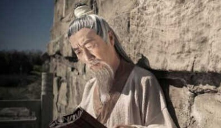 司马迁作为西汉时期的人，他怎么书写西汉之前的历史？