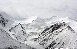中国第一神山昆仑山有多神秘？关于昆仑山的美丽传说
