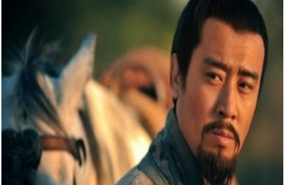 性格决定一个人的命运，那么刘备是如何成为三国君主的？