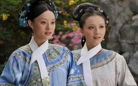 清朝嫔妃脖子上挂的白布条是干什么用的？