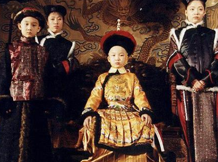 明朝皇帝和清朝皇帝的相比 两朝皇帝的品性为何是两个极端