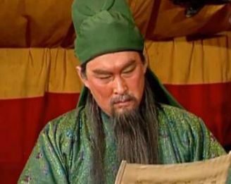 刘备进位汉中王时，关羽为何不愿做前将军？